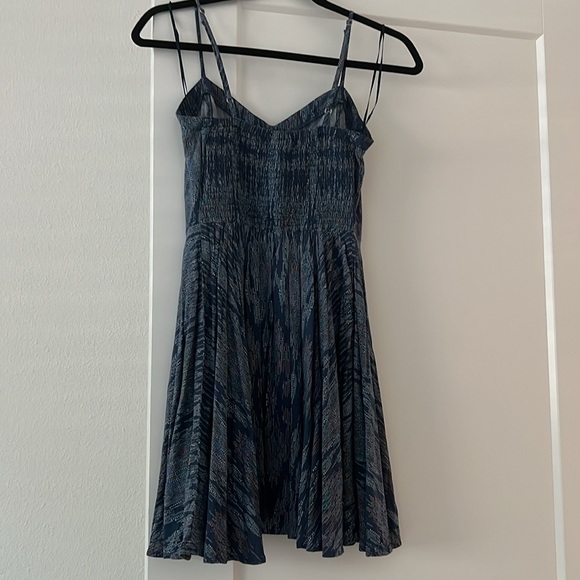 Fit and flare dress - Picture 2 of 4